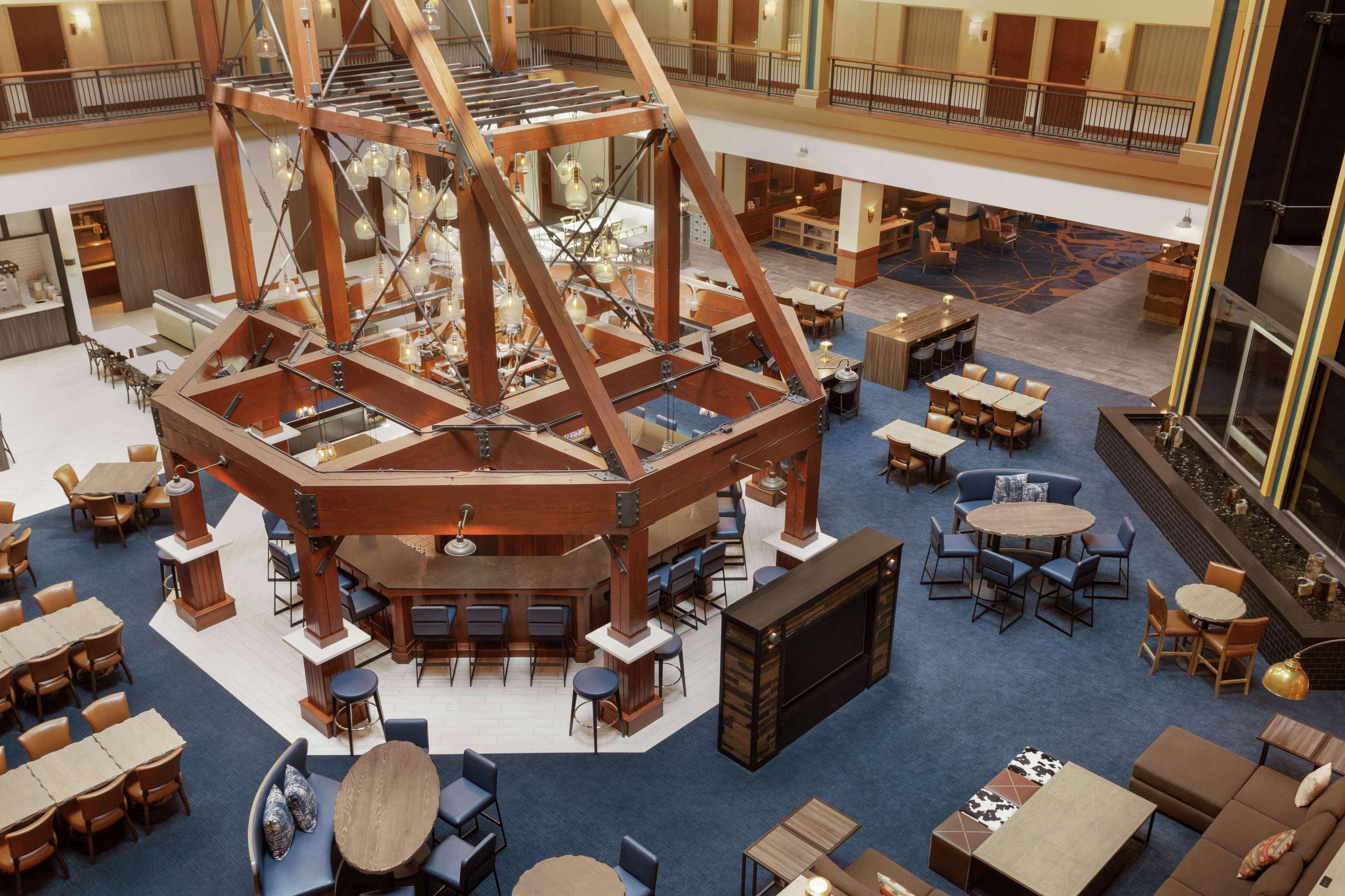 Embassy Suites By Hilton Denver International Airport Exterior photo