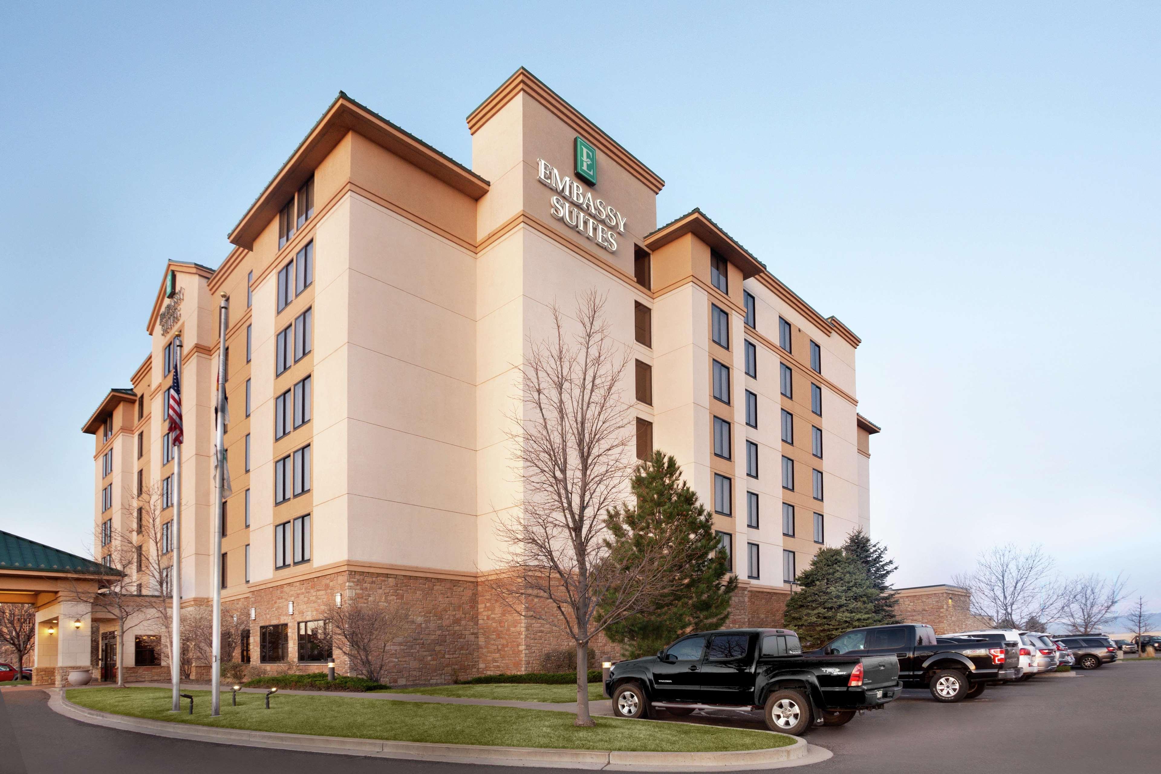 Embassy Suites By Hilton Denver International Airport Exterior photo
