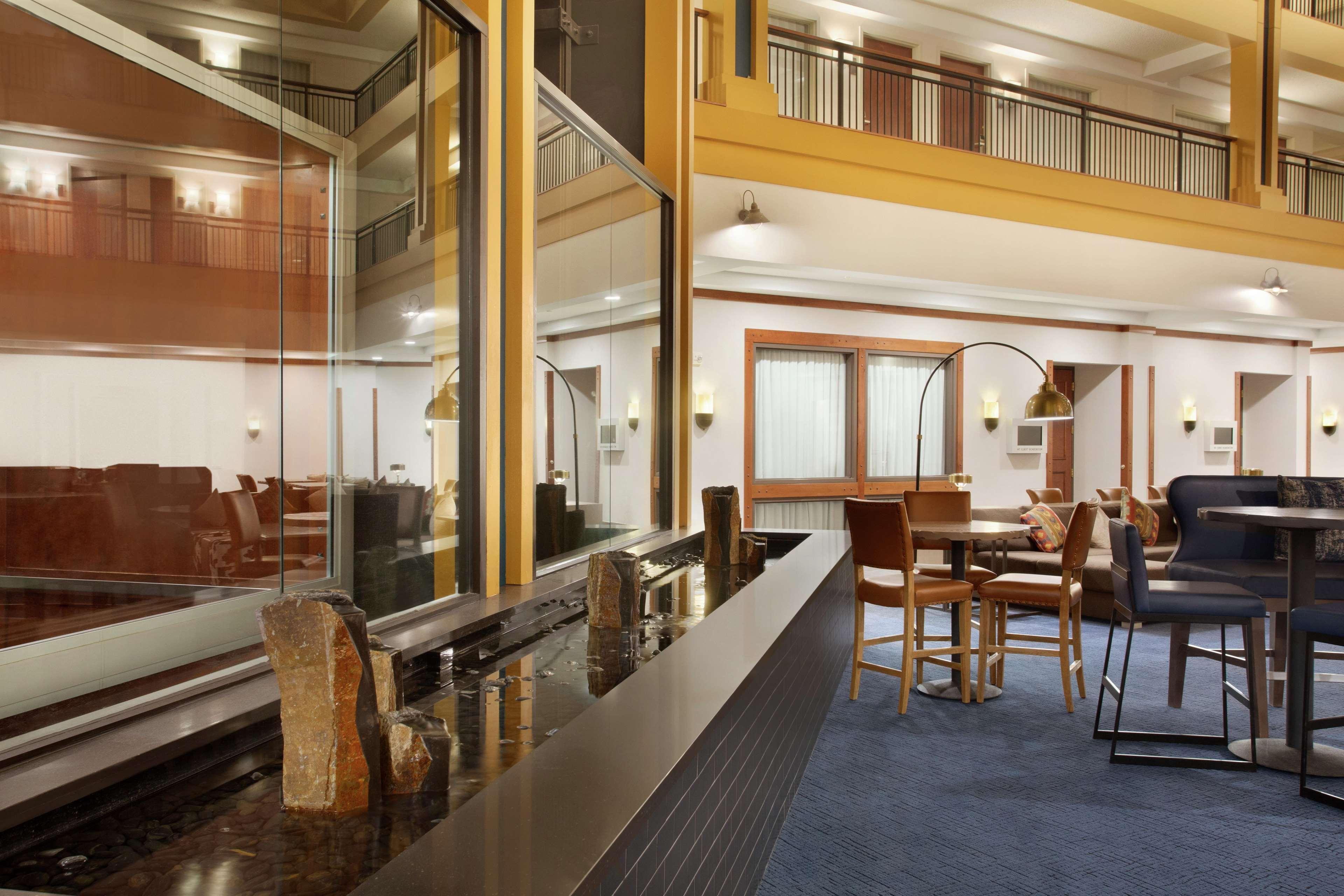 Embassy Suites By Hilton Denver International Airport Exterior photo